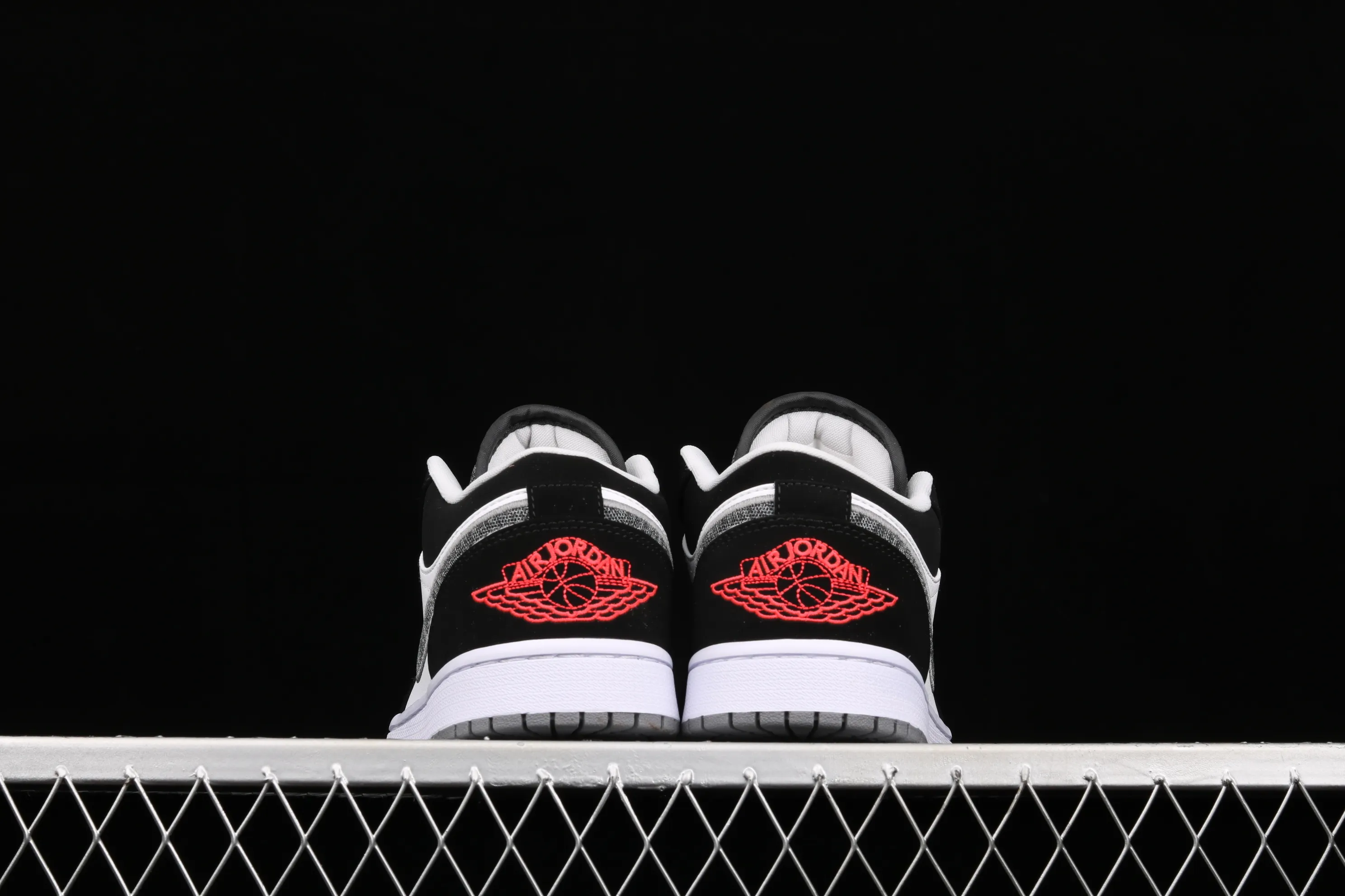 All categories Air Jordan Jordan series basketball shoes Air Jordan 1 Low Air Jordan 1 Low AJ1 Joe 1 low-top cultural and leisure sports sneakers 553558-029